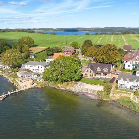 Ankerplatz Feriehus Alt Reddevitz